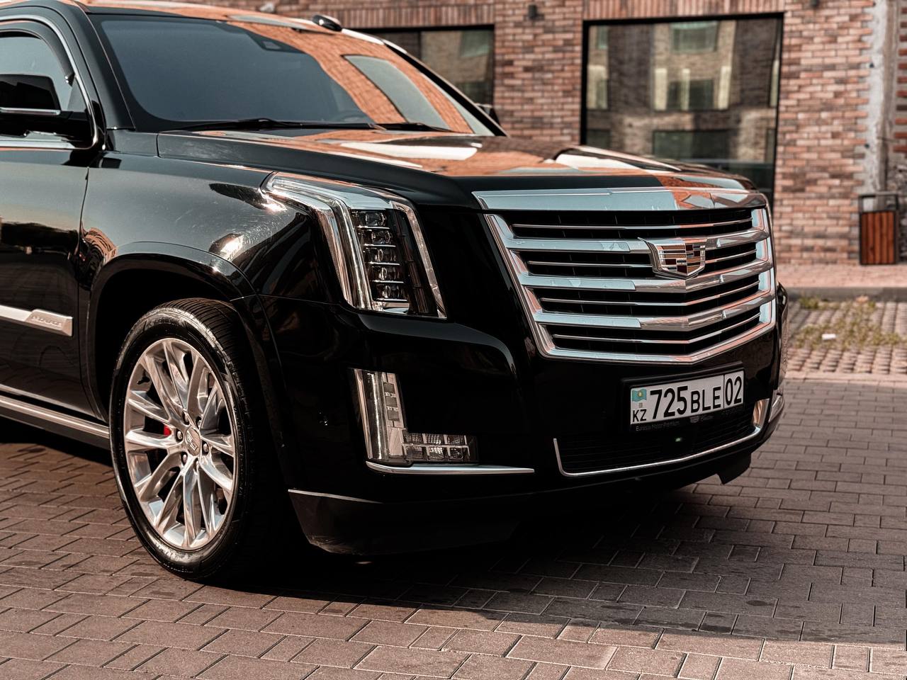 Cadillac Escalade — изображение 3